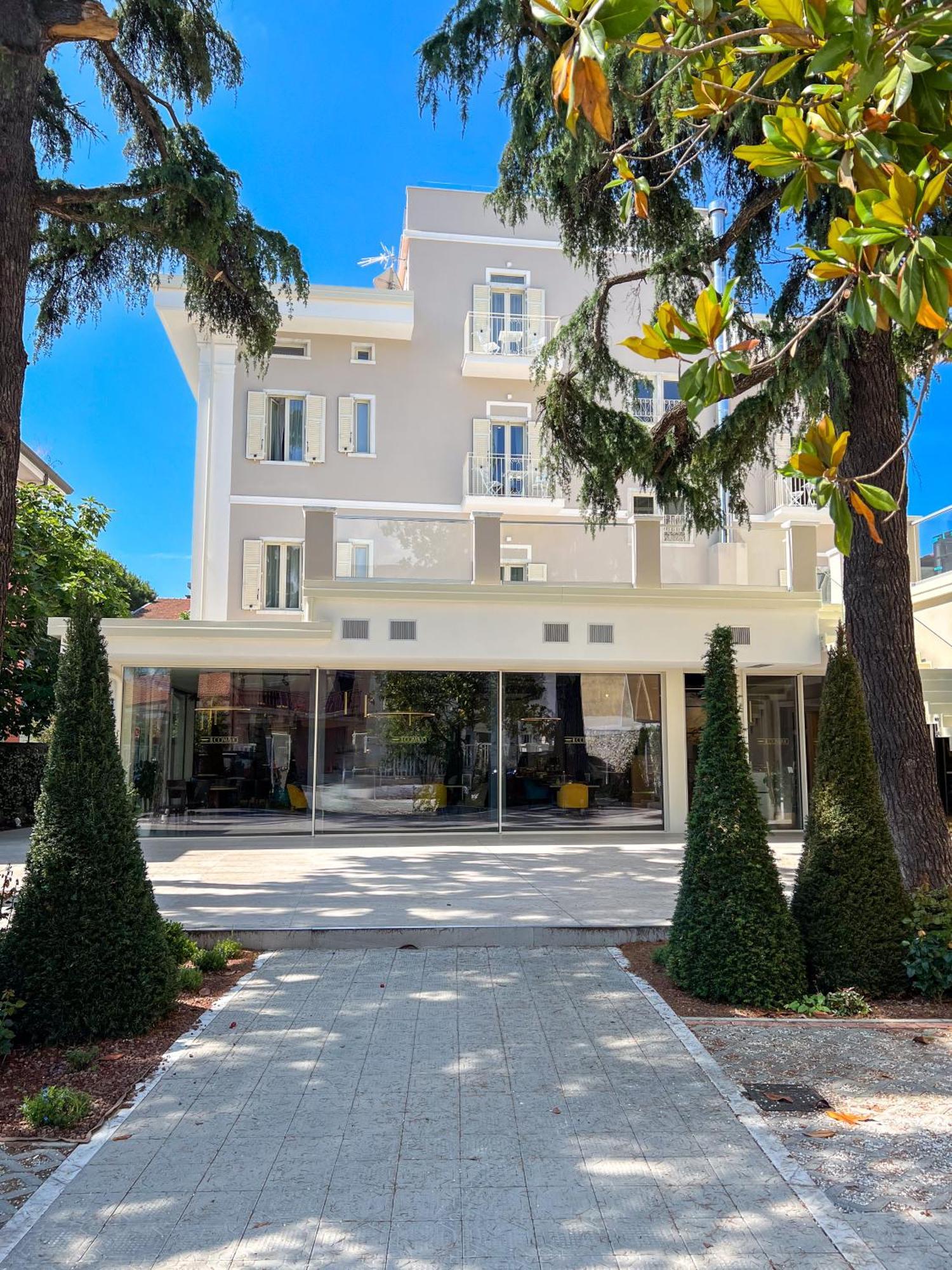 Doride Suites Boutique Hotel Марина-ди-Каррара Экстерьер фото