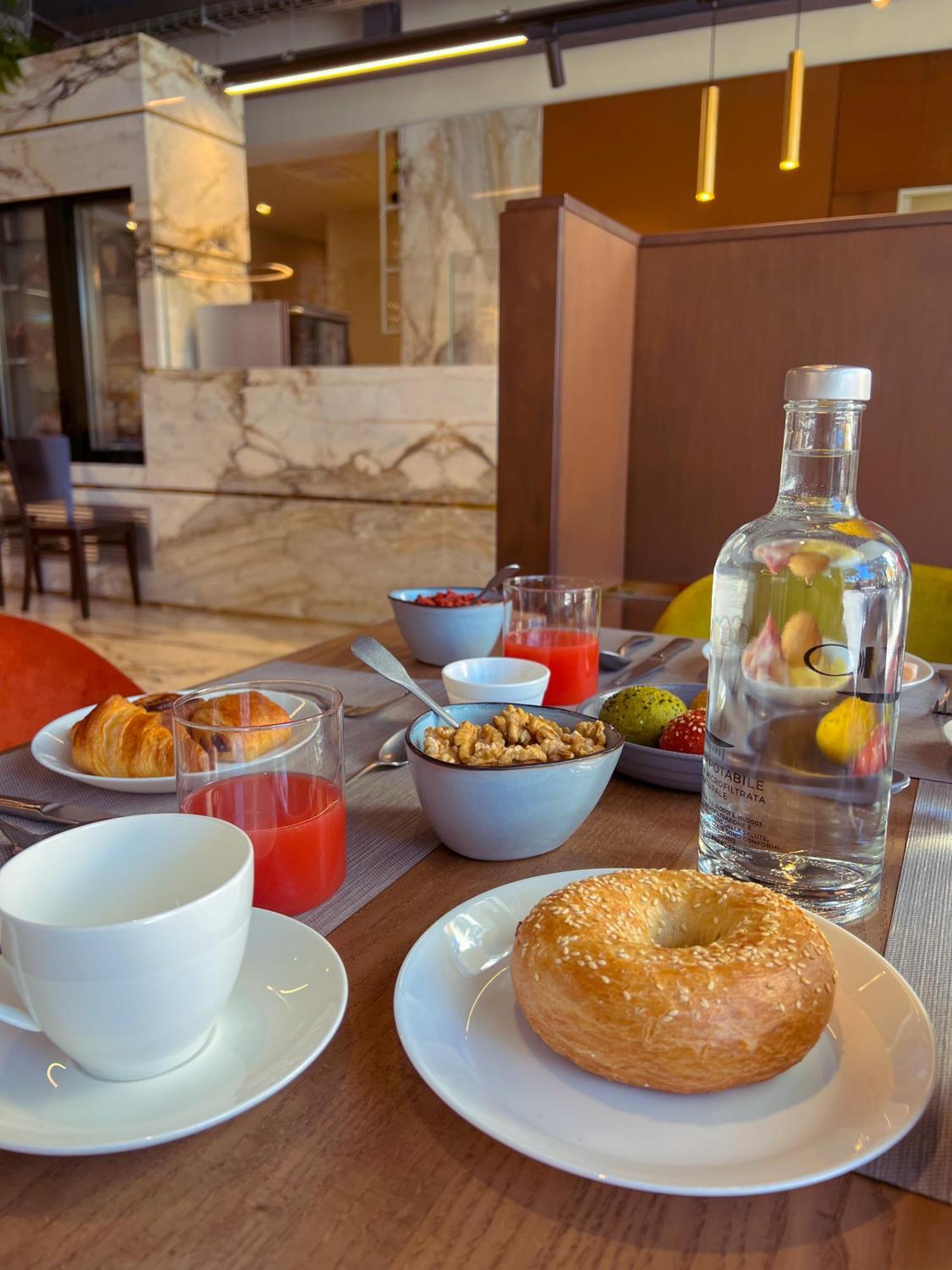Doride Suites Boutique Hotel Марина-ди-Каррара Экстерьер фото