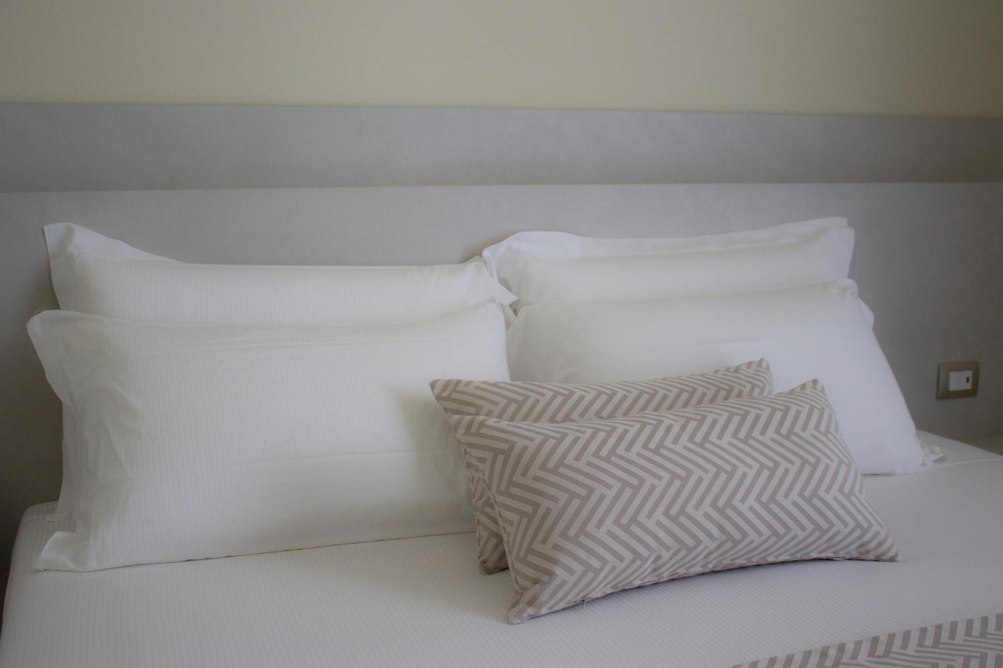 Doride Suites Boutique Hotel Марина-ди-Каррара Экстерьер фото